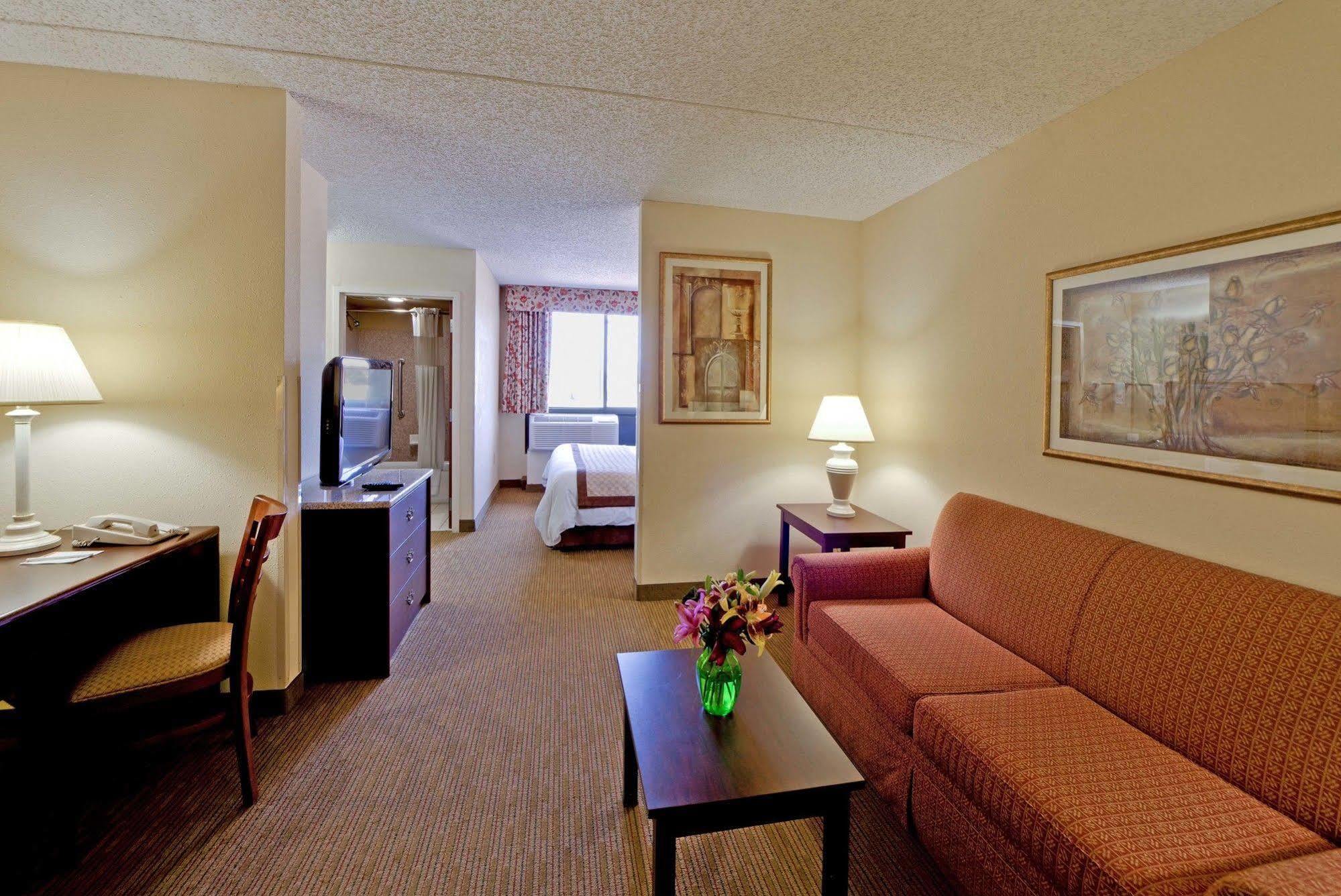 Hawthorn Suites Midwest City Exterior foto
